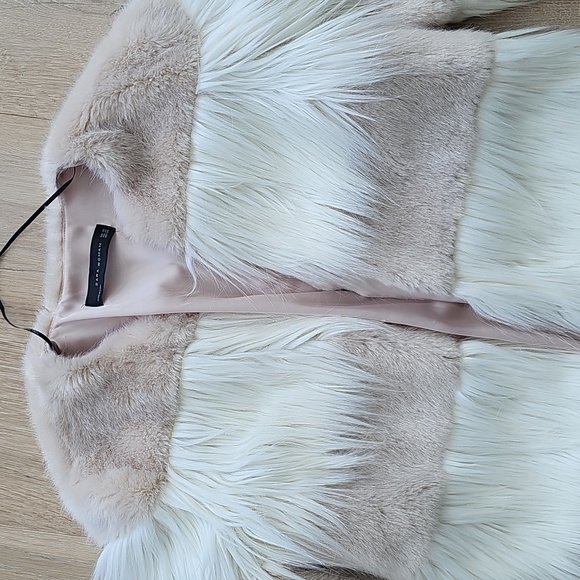 Zara Woman Faux Fur Jacket in Cream and White - Picture 2 of 6